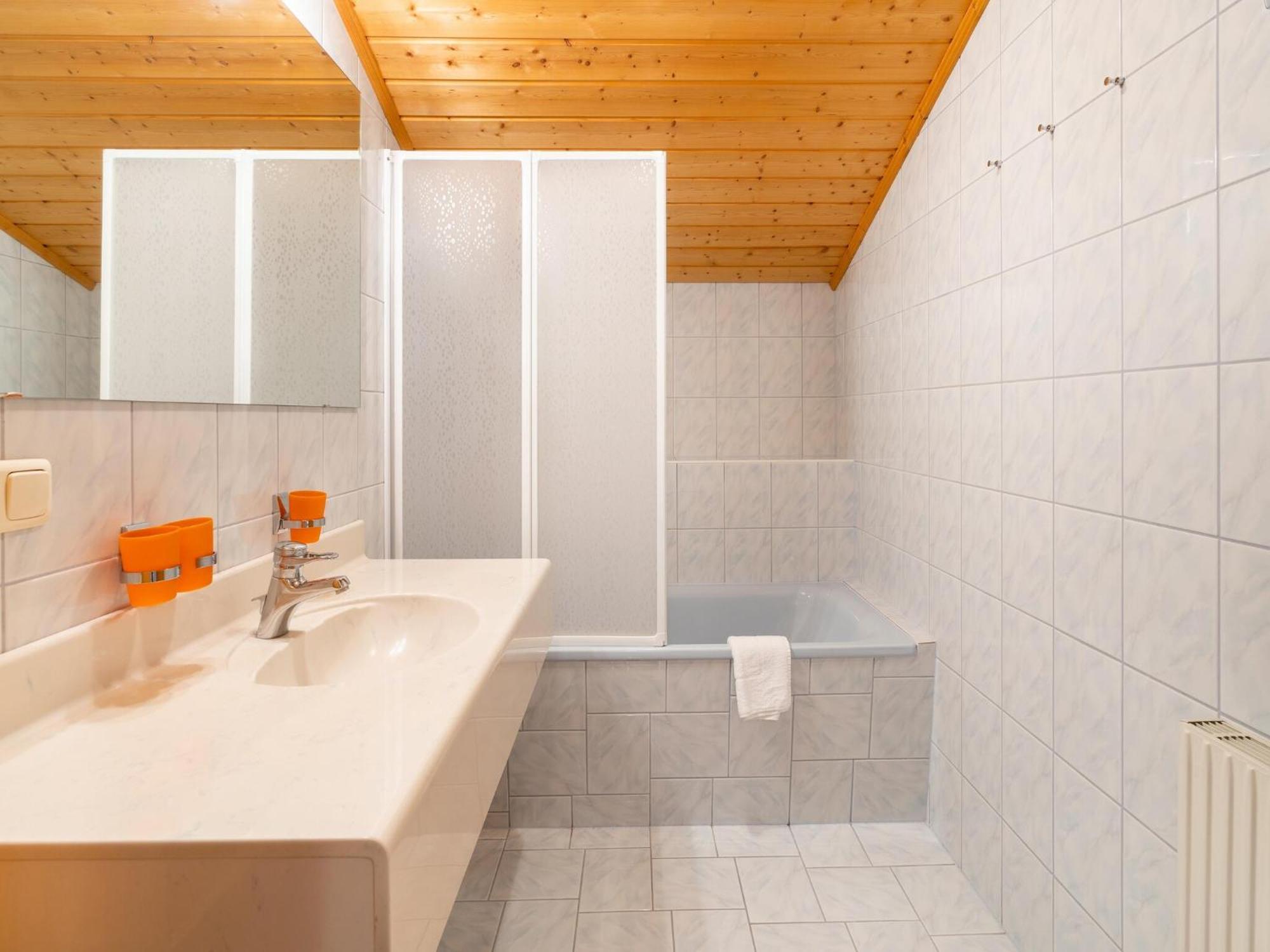 Beautiful Apartment In Mittersill With Balcony Екстериор снимка